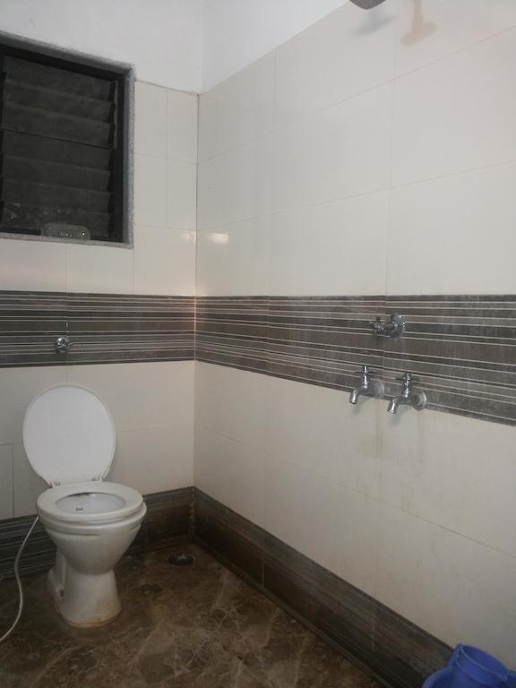 Hotel Sai Galaxy Inn Shirdi Bilik gambar